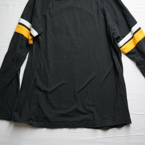 Men's NHL Boston Bruins T-Shirt, Size Medium - Picture 5 of 5